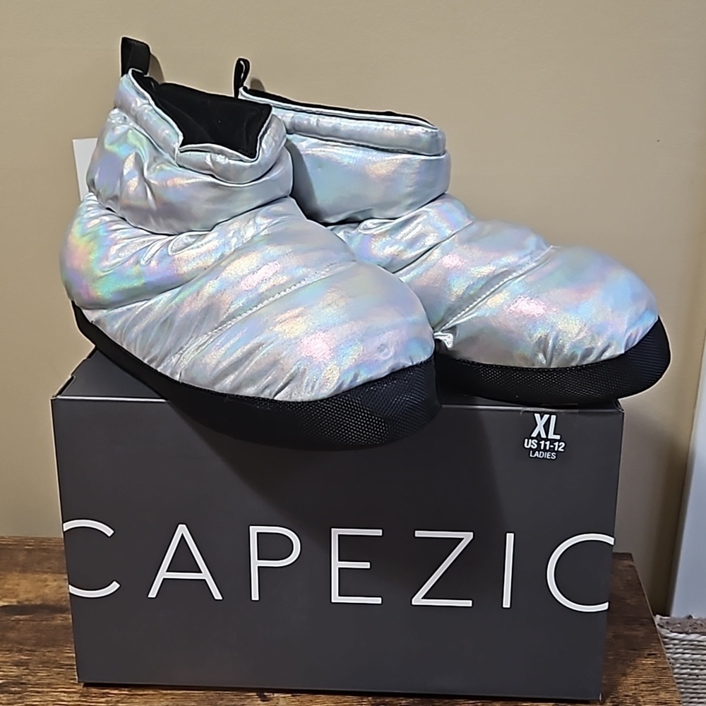 Capezio Metallic Quilted Slip-On Booties Size 11/12